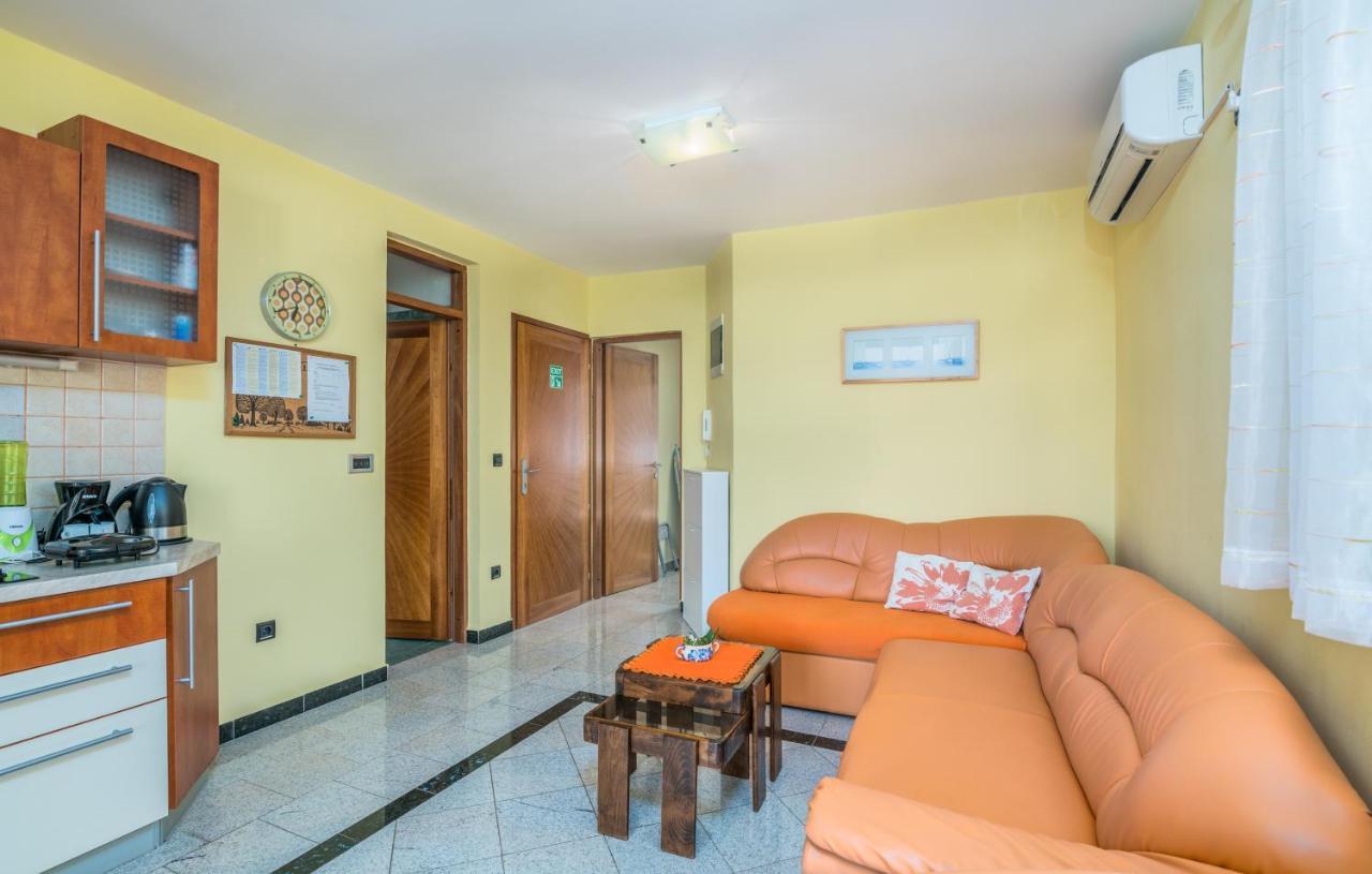 Apartment Rudika Klimno Luaran gambar